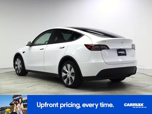 White 2024 Tesla Model Y Long Range