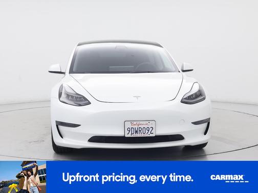 White 2023 Tesla Model 3
