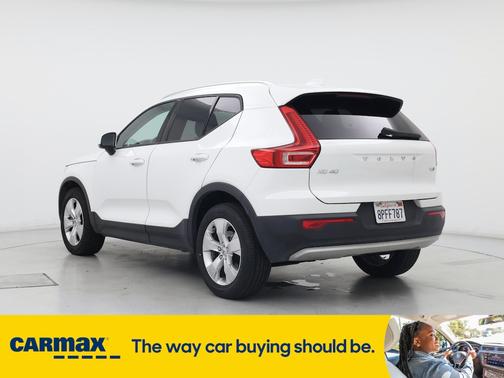 2020 Volvo XC40 T5 Momentum