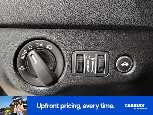 2017 Dodge Charger SE