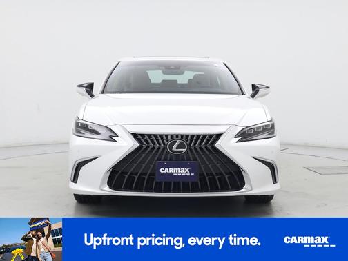 2025 Lexus ES 300h Luxury