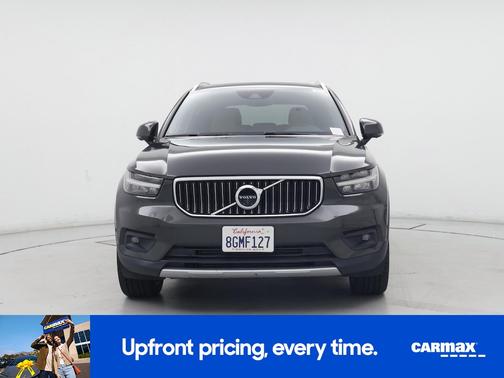 Gray 2019 Volvo XC40 T5 Inscription