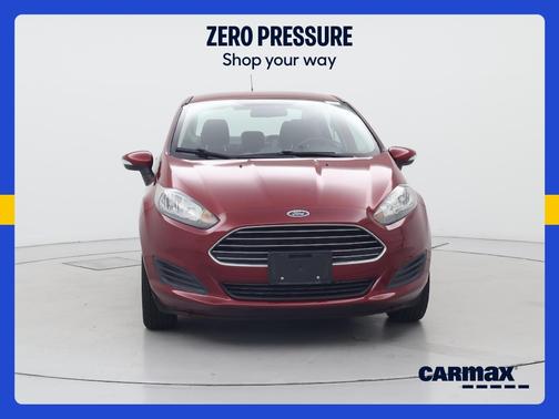 Red 2016 Ford Fiesta SE