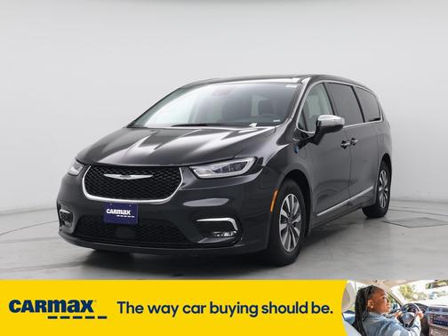 2023 Chrysler Pacifica Hybrid Limited