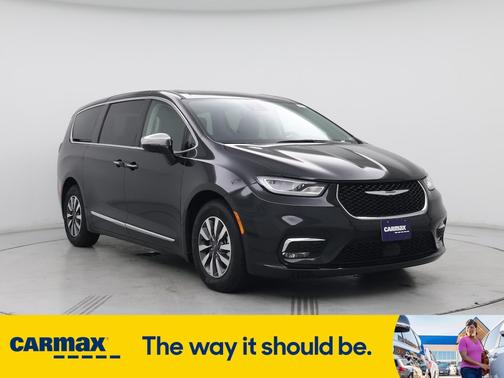 2023 Chrysler Pacifica Hybrid Limited