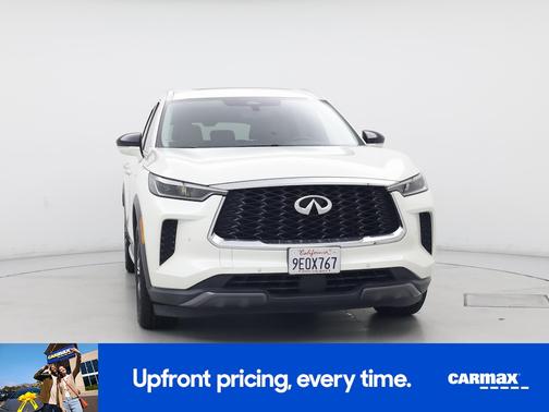 White 2023 INFINITI QX60 Sensory