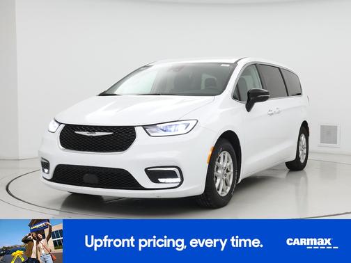 White 2024 Chrysler Pacifica Touring L