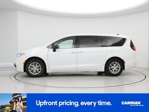 White 2024 Chrysler Pacifica Touring L