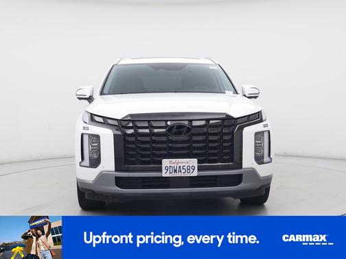 White 2023 Hyundai PALISADE Limited