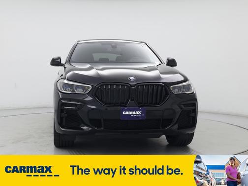 2022 BMW X6 M50i