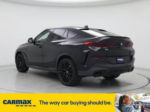 2022 BMW X6 M50i