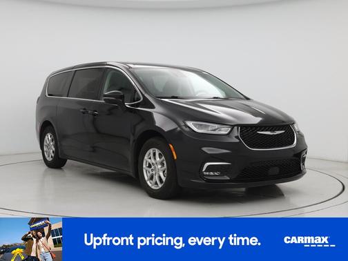 Black 2023 Chrysler Pacifica Touring L