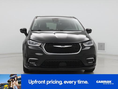 Black 2023 Chrysler Pacifica Touring L