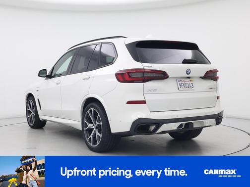 White 2023 BMW X5 PHEV XDrive45e