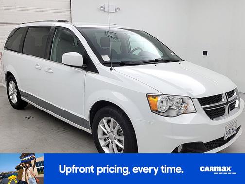 White 2018 Dodge Grand Caravan SXT