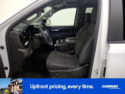 White 2025 Chevrolet Silverado 1500 RST