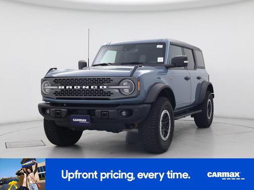 Blue 2023 Ford Bronco Badlands