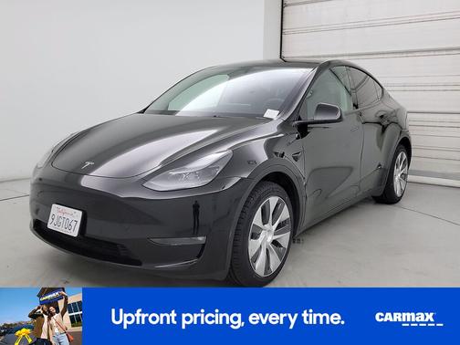 Black 2023 Tesla Model Y Long Range