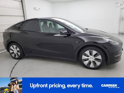 Black 2023 Tesla Model Y Long Range