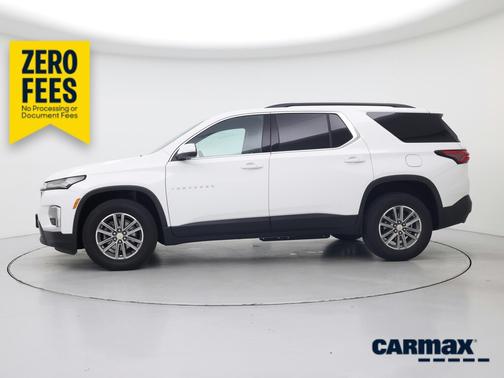 White 2023 Chevrolet Traverse LT Cloth
