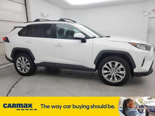 2020 Toyota RAV4 XLE Premium
