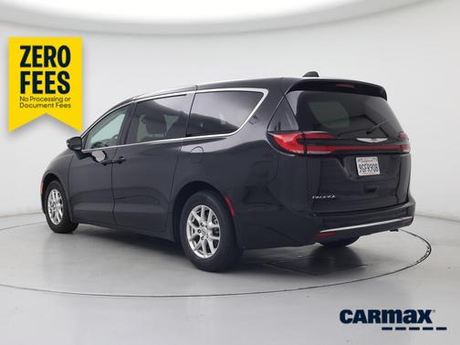 Black 2023 Chrysler Pacifica Touring L