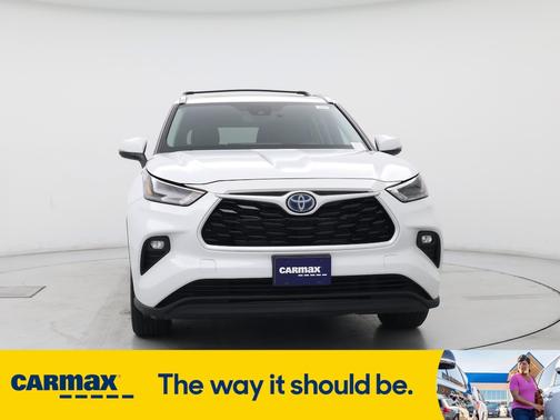 2022 Toyota Highlander Hybrid XLE