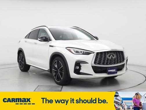 2022 INFINITI QX55 Essential