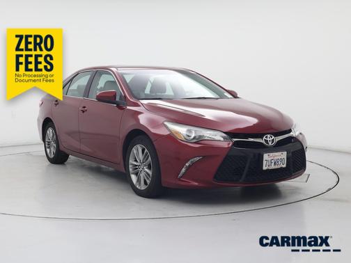 Red 2016 Toyota Camry SE
