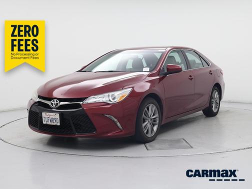 Red 2016 Toyota Camry SE
