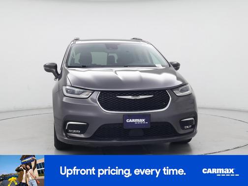 Gray 2022 Chrysler Pacifica Touring L