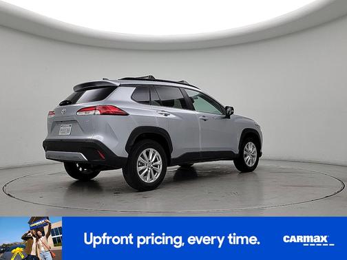 Silver 2025 Toyota Corolla Cross LE