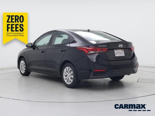 Black 2022 Hyundai Accent SE