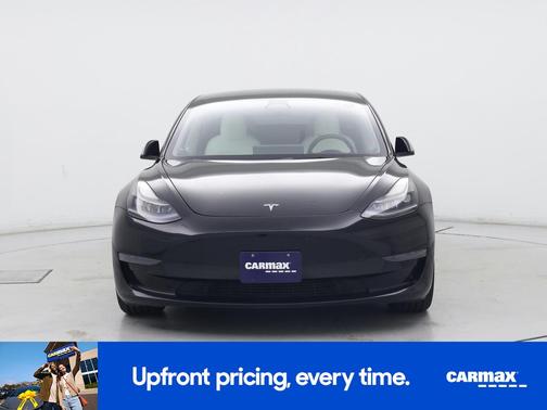 Black 2022 Tesla Model 3