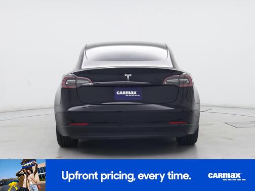 Black 2022 Tesla Model 3