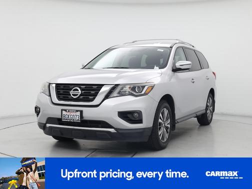 2018 Nissan Pathfinder SV