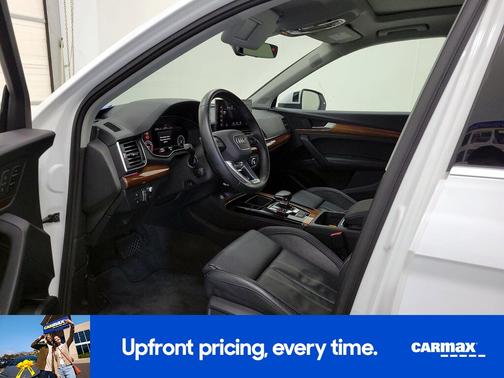 White 2022 Audi Q5 S-Line Prestige