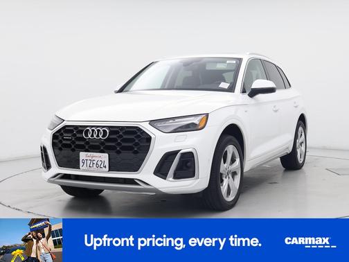 White 2022 Audi Q5 S-Line Prestige