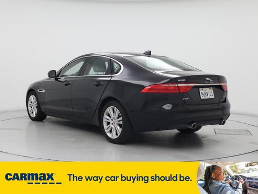 2017 Jaguar XF Premium