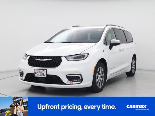 2023 Chrysler Pacifica Hybrid Pinnacle