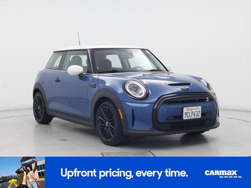 Blue 2023 MINI SE Hardtop SE
