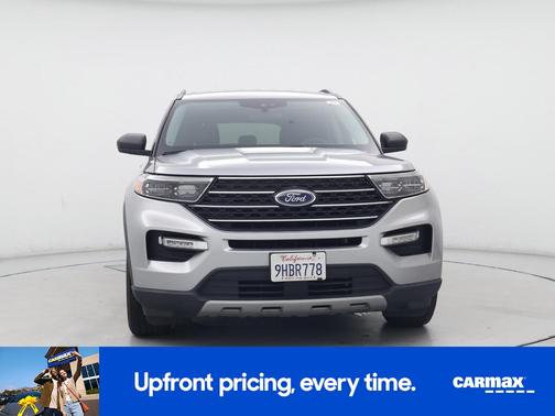 Silver 2023 Ford Explorer XLT