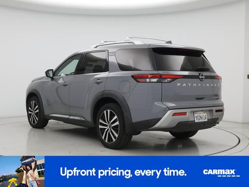 Gray 2023 Nissan Pathfinder Platinum