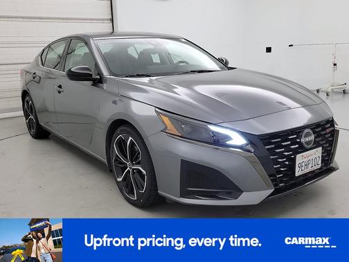 Gray 2023 Nissan Altima SR