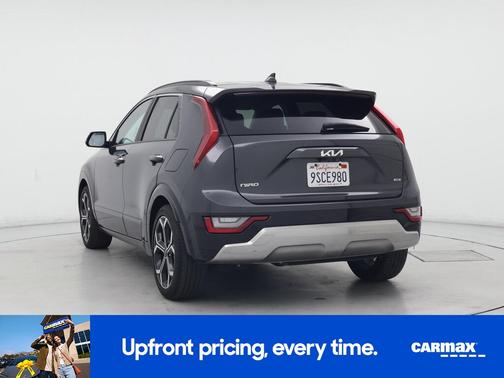 Gray 2025 Kia Niro SX Touring