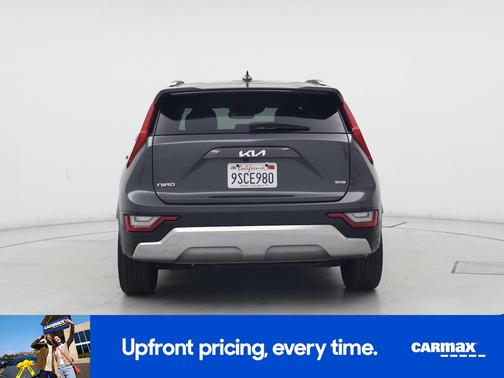 Gray 2025 Kia Niro SX Touring