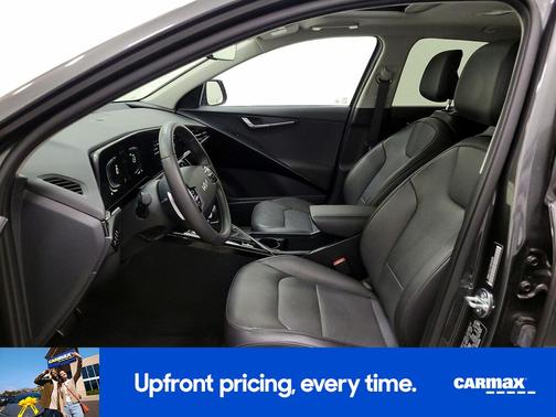 Gray 2025 Kia Niro SX Touring