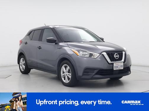 Gray 2020 Nissan Kicks S