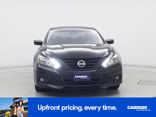 Black 2016 Nissan Altima SR