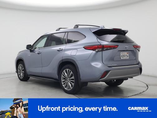 2021 Toyota Highlander Hybrid Platinum